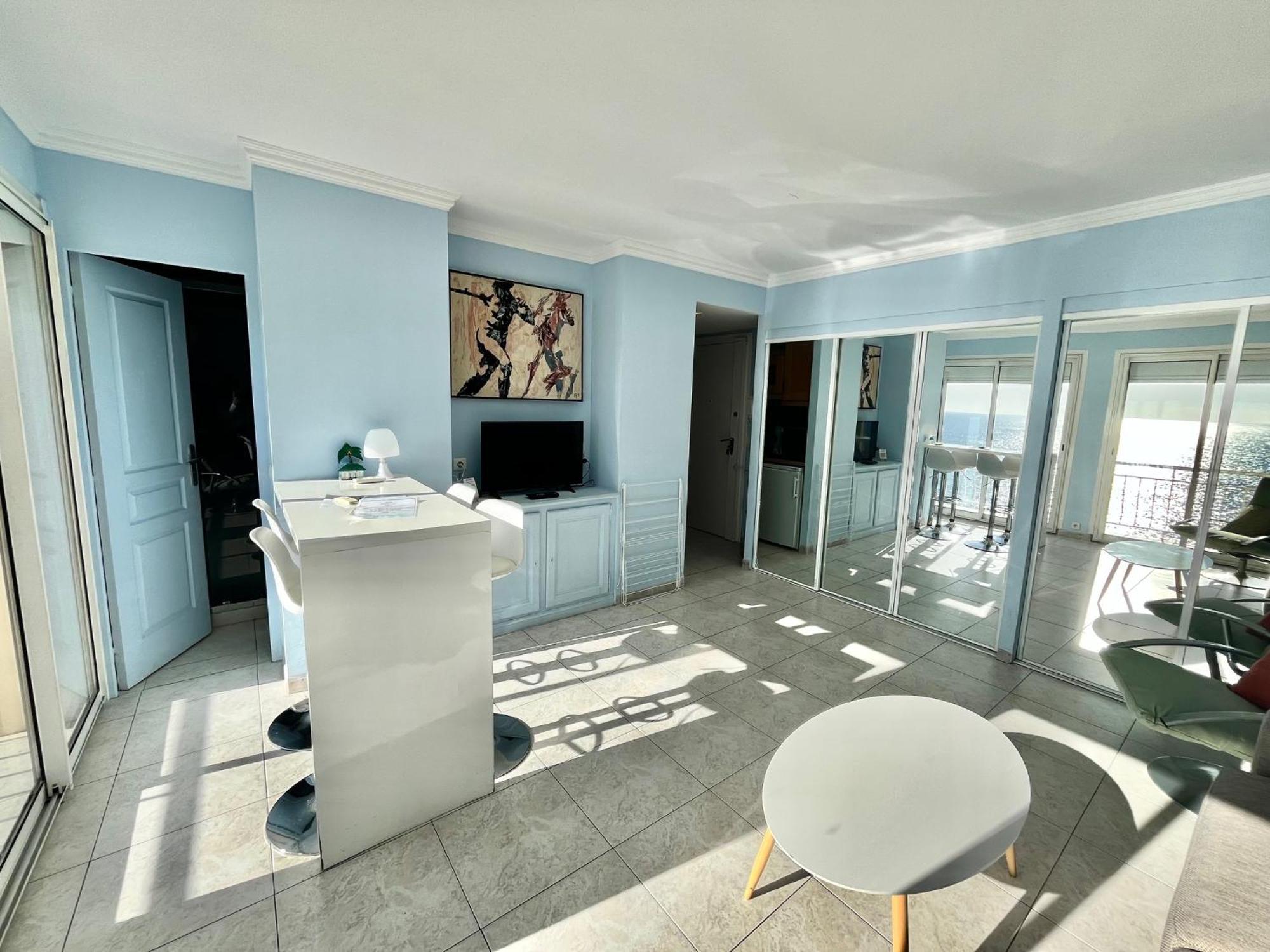 Louise Appartement, By Welcome To 戛纳 外观 照片